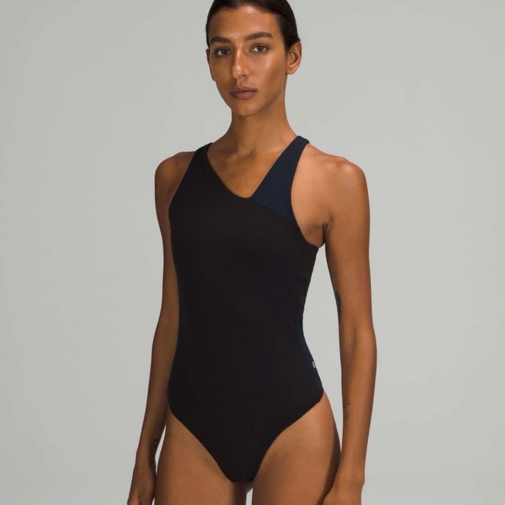 Lululemon Athletica Nuli black blue asymmetrical bodysuit
